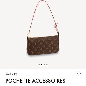 AUTHENTIC Louis Vuitton Pochette Accesoires